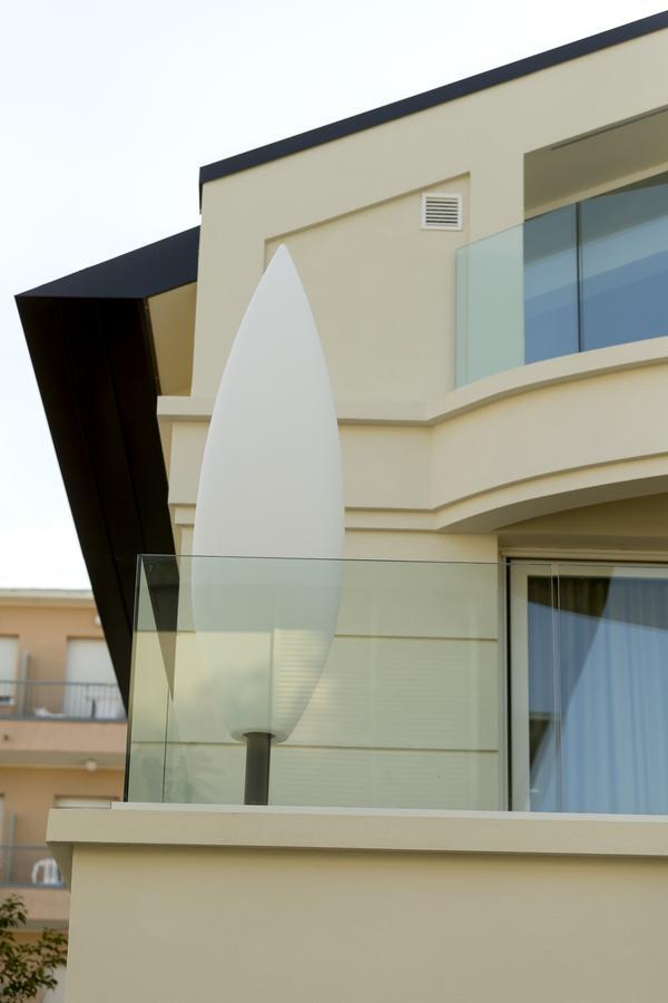 Hotel Villa Hermosa Riccione Exterior photo